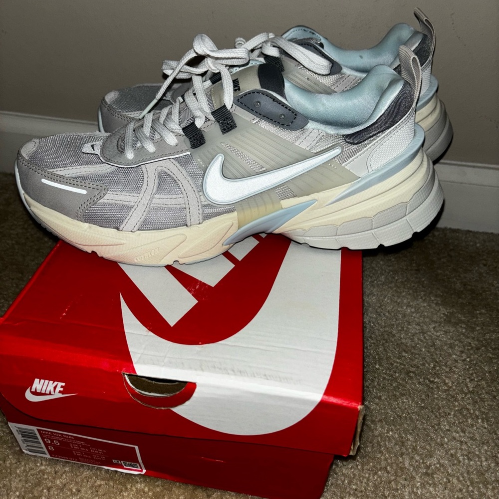 Nike V2K run